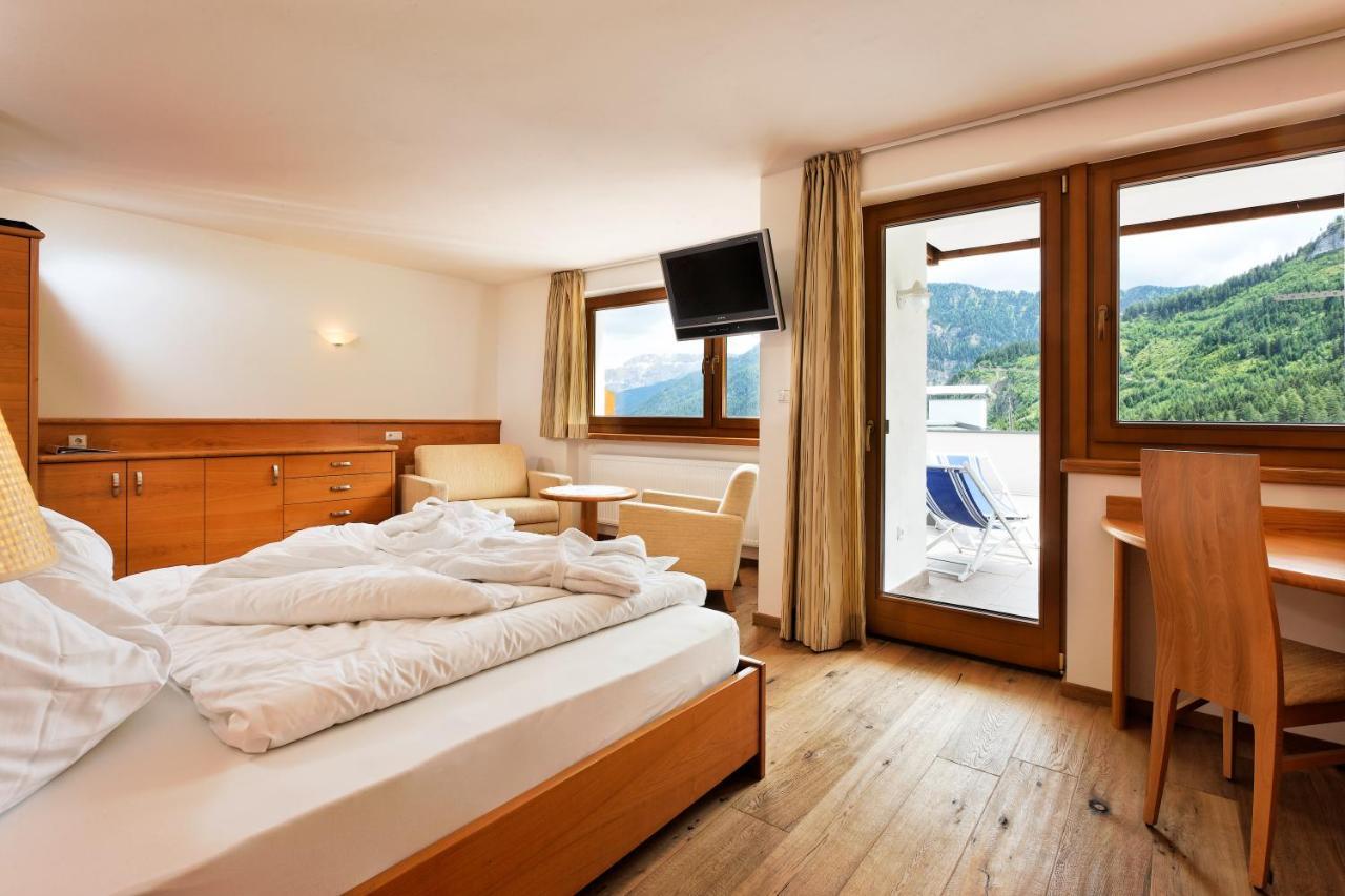 Hotel Pinei Ortisei Habitación foto